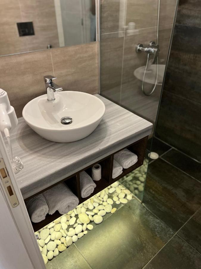 Kanes Bohemian Boutique Hotel Саранда Екстер'єр фото