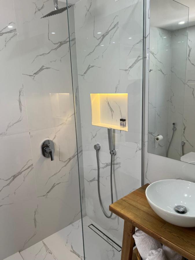 Kanes Bohemian Boutique Hotel Саранда Екстер'єр фото